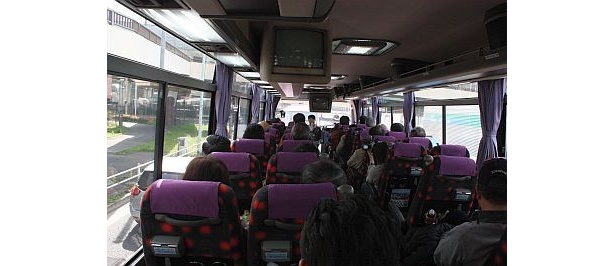 バスの中では東京スカイツリーや東京港臨海大橋についての説明を聞きながら移動
