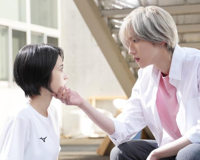 道枝駿佑“顎クイ”に「原作再現度高すぎ」の声！映画『うるわしの宵の月』10月23日公開決定＆特報映像解禁