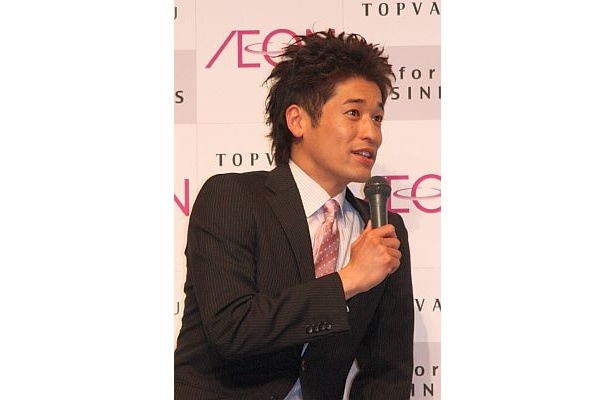 「サラリーマンの芝居をするなら、通勤のシーンがなくても、仕事に向かうテンションとか、勉強になる」