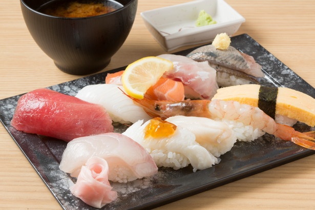 寿司ネタ2枚のせ が斬新な海鮮居酒屋 Go Go シーホース番外編 ウォーカープラス