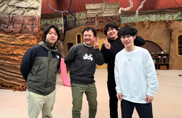 左から、洛田二十日、ワクサカソウヘイ、平山犬、牧島俊介