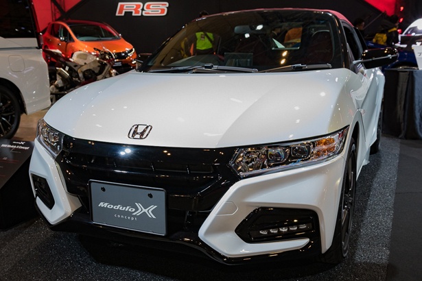 ホンダブースで展示しているS660 Modulo X Concept