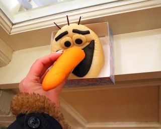 TDLに初登場！オラフのコーンクリームパン