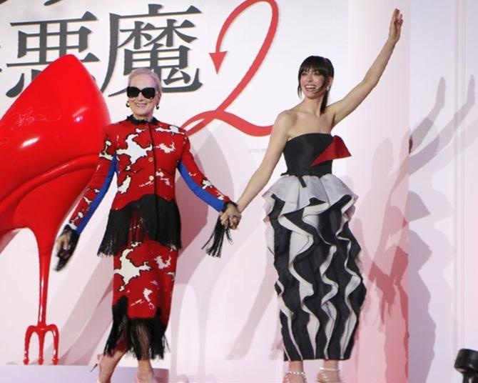 『プラダを着た悪魔2』メリル・ストリープ＆アン・ハサウェイがそろって来日！&TEAMのKと日本の若者にエールも