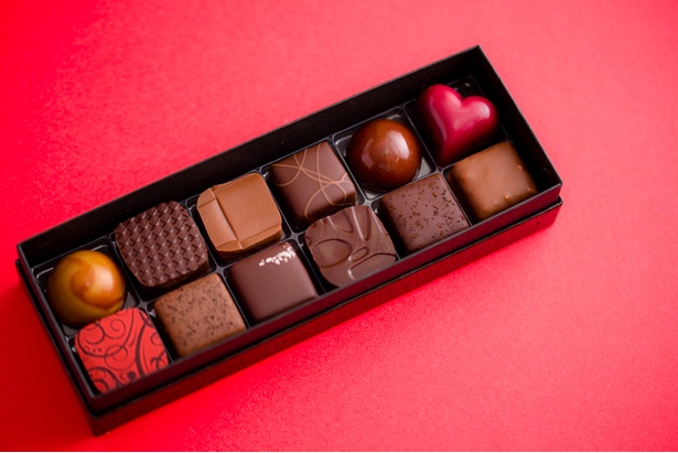「Bon Bon Chocolat Assortiment」12個入り(2800円)は、シーンに合わせて4種類から選べる