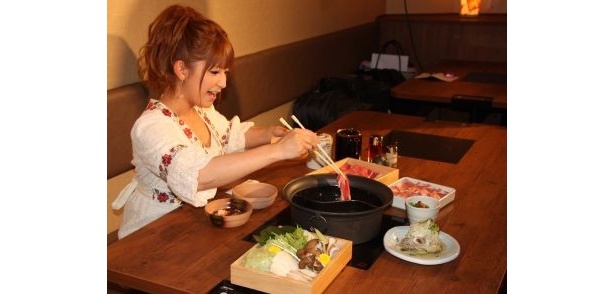 試食中