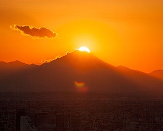 ダイヤモンド富士の絶景や夜景も！サンシャイン60展望台で激写した作品募る、初のフォトコンテスト