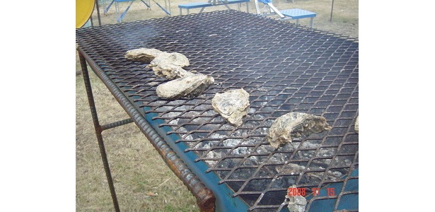 炭焼きの牡蠣が食べ放題
