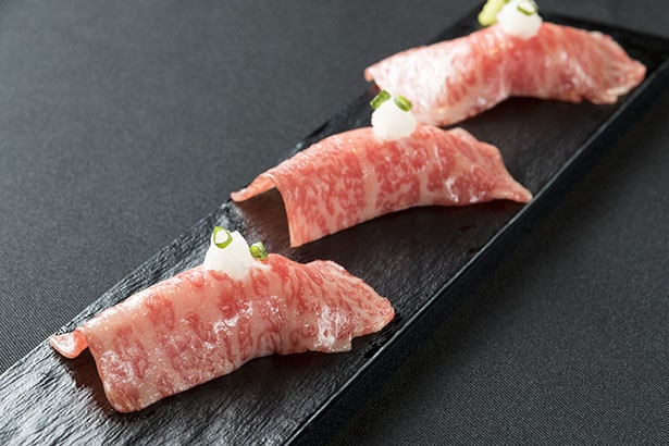 脂の魅力を最大限に引き出した炙り握り