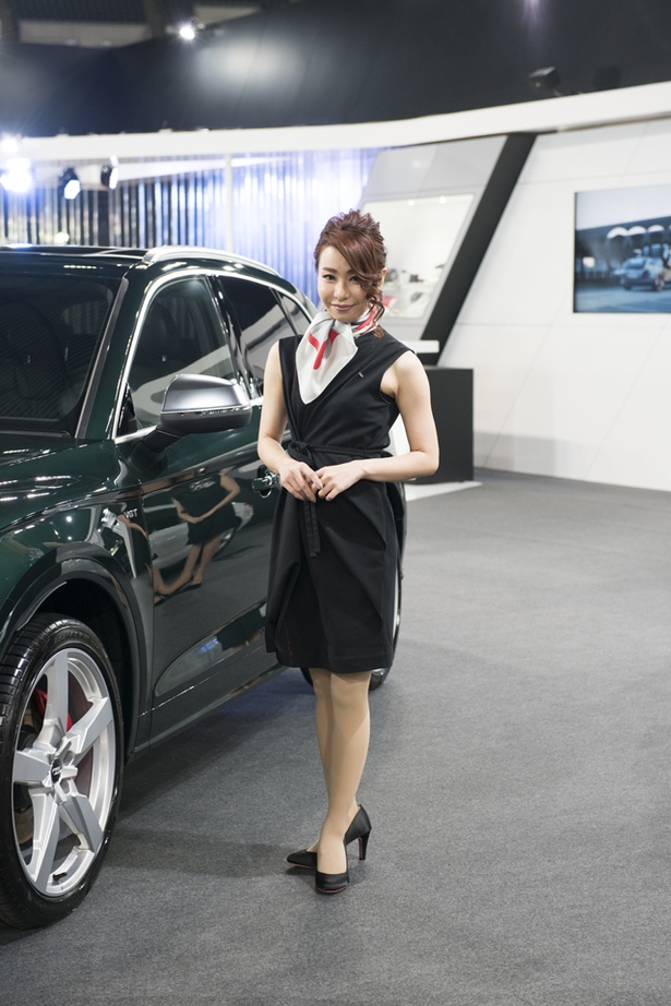 「札幌モーターショー2018」より、「アウディ」のブースで見つけた美人コンパニオン