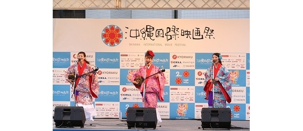 「ういずあす」