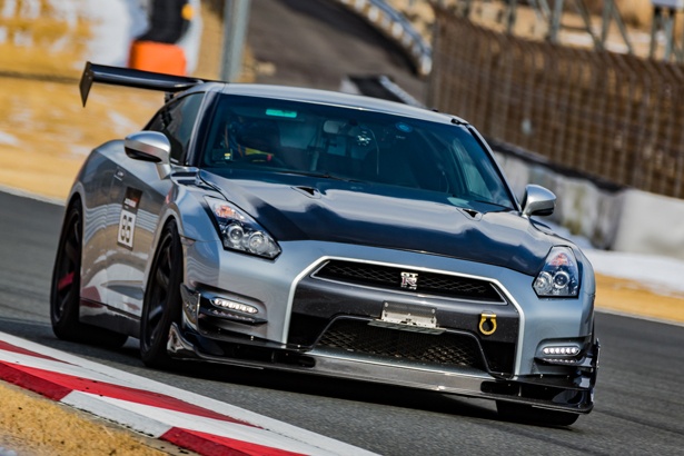 HIPER LAPに挑戦するオーナー車（R35 GT-R）