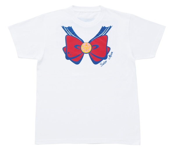 「Tシャツ(セーラームーン)」(4320円)。リボンのデザインがラブリー