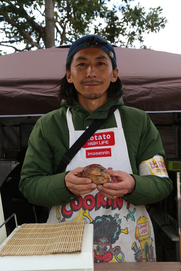 「いつかニューヨークで焼き芋の屋台を引きたい」と将来の夢を語ってくれた「芋仙人」店主の大塚さん