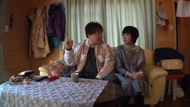【写真を見る】薪ストーブのある藤田の家に、桑山は大興奮!?