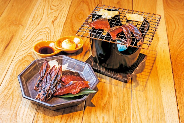 日本酒に合うと好評なのが炙りの盛り合わせ￥756