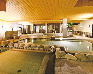 アクセス抜群で気軽に行ける！中心街で楽しむ温泉「神戸ハーバーランド温泉 万葉倶楽部」