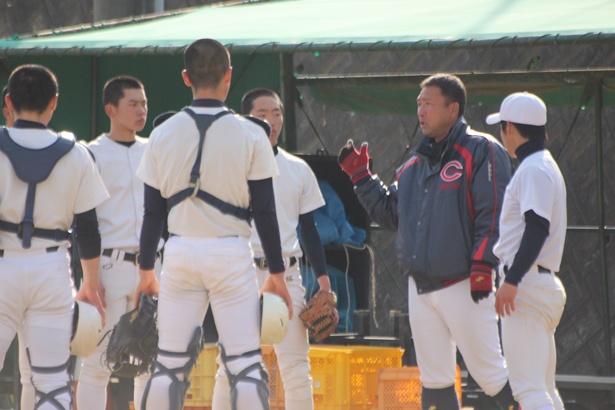 中谷 仁コーチは、97年の夏の甲子園で智辯和歌山が全国制覇を果たしたときの主将