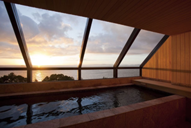展望風呂からの眺めがとてもキレイで感動的/海のホテル 島花
