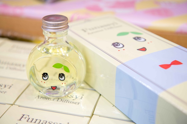 なしのフローラルな香りが広がる「ふなっしーアロマディフューザー(フレッシュペア)」(税抜3800円)