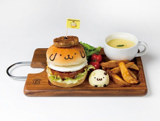 梅田店限定メニューの「ポムポムプリンのお好み焼きバーガープレート」(税抜1390円)
