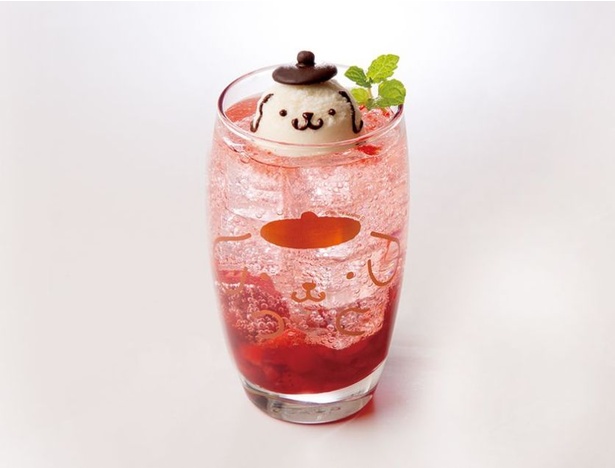 「アイス on ストロベリーソーダ」(税抜750円)は爽やかな味のジュース