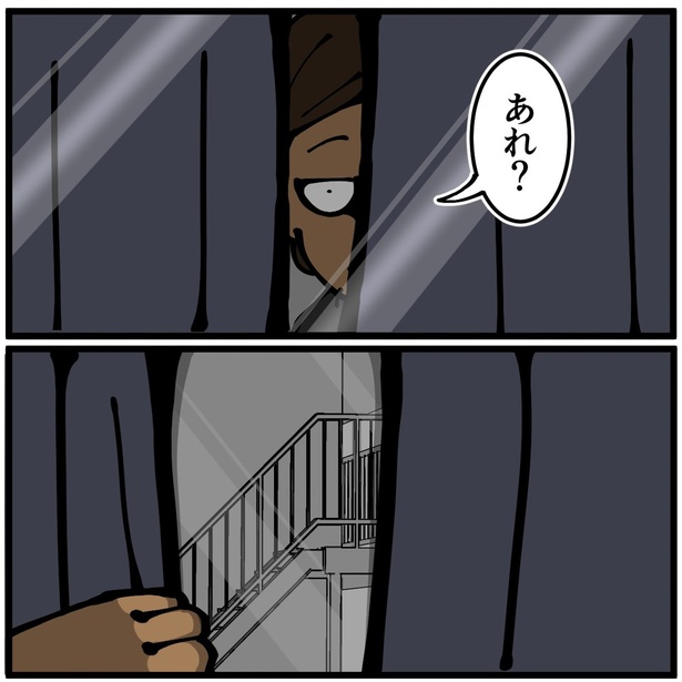 「隣のアパートの外階段」59