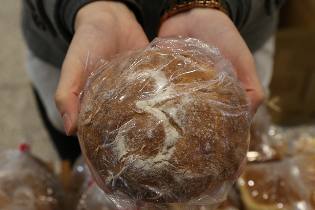 パンに描かれた数字は同店のサンチノの“サン”が由来