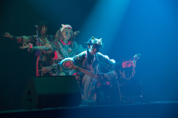 エレクトロ、サイケ、ファンキーなど様々な音楽エッセンスの楽曲を持つ、4人組アイドルユニット・ゆるめるモ!
