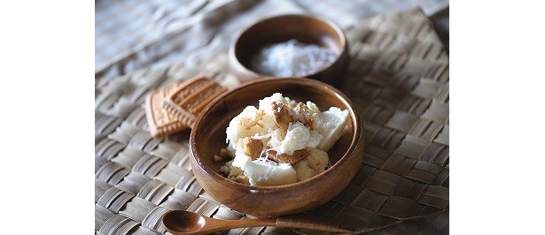 ビスケットを入れるとサクサクの食感も楽しめる