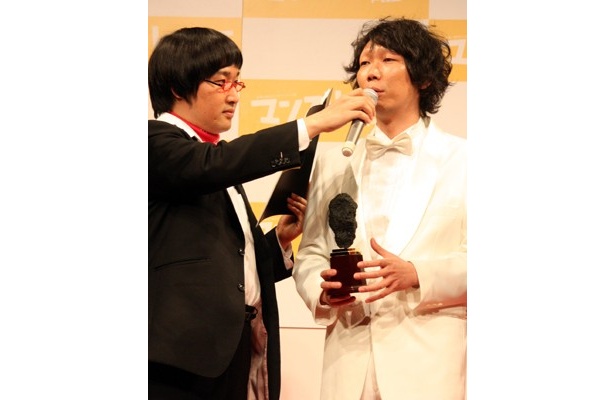 一昨年殿堂入りを果たした南海キャンディーズ山ちゃんと、せつないトークを繰り広げた