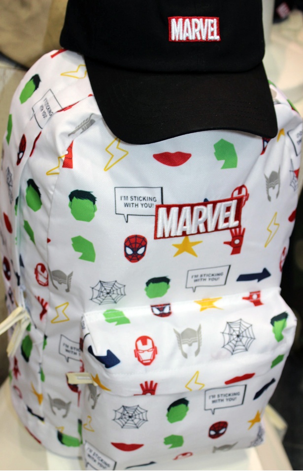 【写真を見る】アイアンマンやスパイダーマンが描かれた「リュック」など、「マーベル」新作商品がずらり！