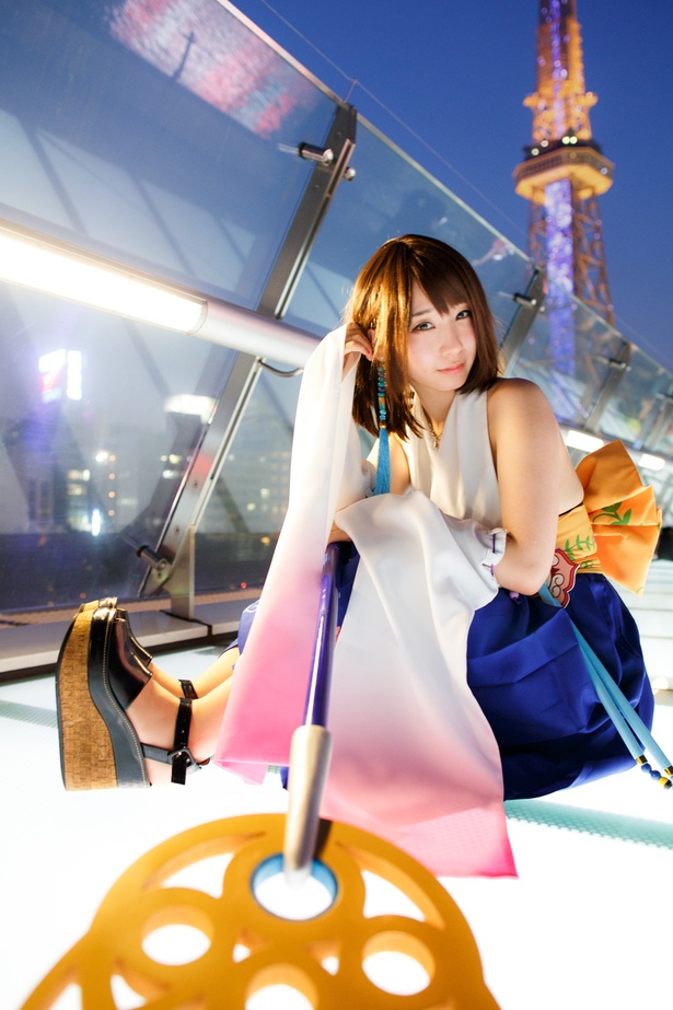 【写真を見る】成田空港でのイベントに出演するコスプレイヤー・伊織もえさん