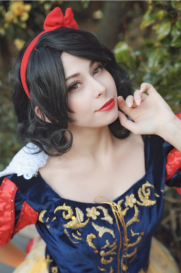 成田空港でのイベントに出演するコスプレイヤー・ユリコタイガーさん