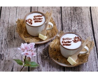 PEANUTS Cafeから”さくらラテ”など2種のホットドリンク発売
