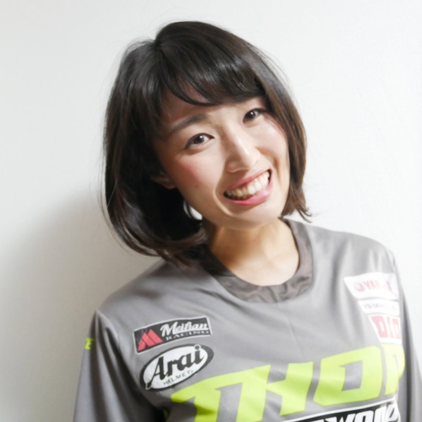 安原さや選手。全日本モトクロスレディスクラスヤマハ初チャンピオン獲得・女性初、唯一の国際A級ライダー