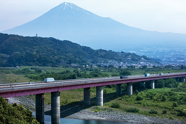 フードコート側の展望台正面に富士山が！