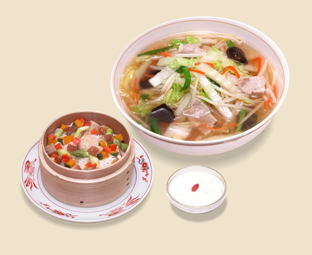 「タンメンワールド横濱一品香」の「絶品たんめん・セイロご飯セット」(1,120円）