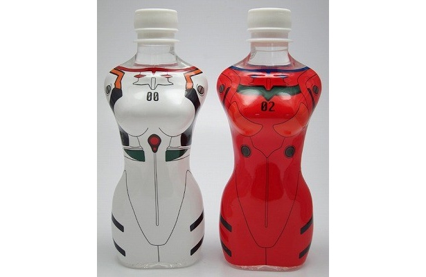 “綾波”“アスカ”のくびれボディーを再現した女性型ペットボトル登場