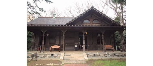 スイスの山小屋を模した撞球室【旧岩崎邸庭園】
