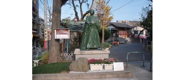 龍馬の銅像【北浜川児童遊園】