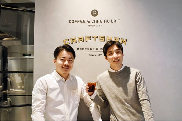 「CRAFTSMAN COFFEE ROASTERS」代表・高城翔伍さん(左)と共同代表・青山高志さん(右)