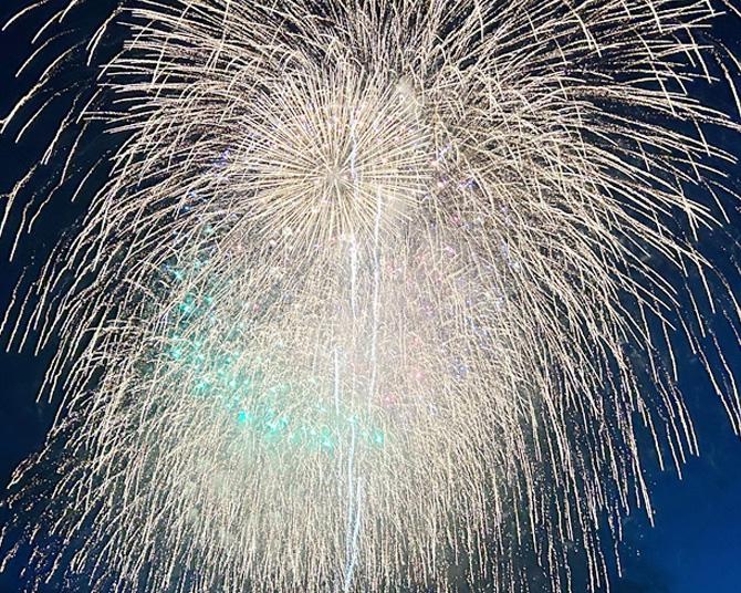 【2026最新】木更津花火大会の穴場と駐車場攻略！アクアラインの渋滞回避ルートと屋台の場所を徹底解説