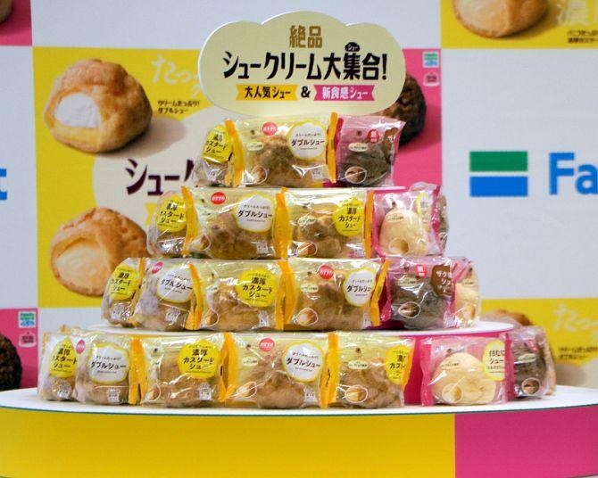 ファミマに絶品シュークリーム4品が大集合！ザクほろ・もちむにの“新食感シュー”も登場