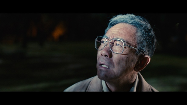 16年ぶりの映画主演となる木梨憲武が、正義のおじいちゃんヒーローに!(『いぬやしき』)