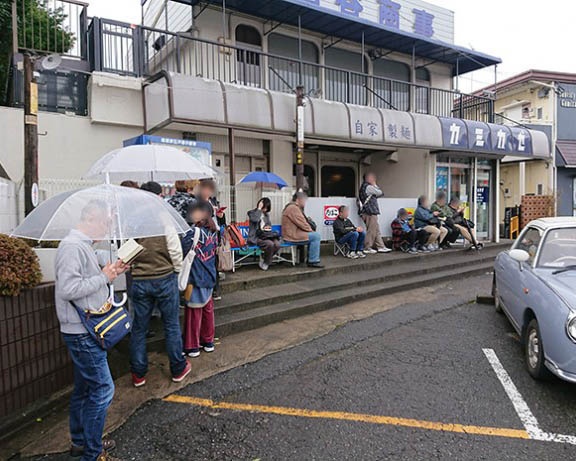 15年の時を経てよみがえった戸塚の人気ラーメン「カミカゼ」で限定の塩鶏白湯を味わった！
