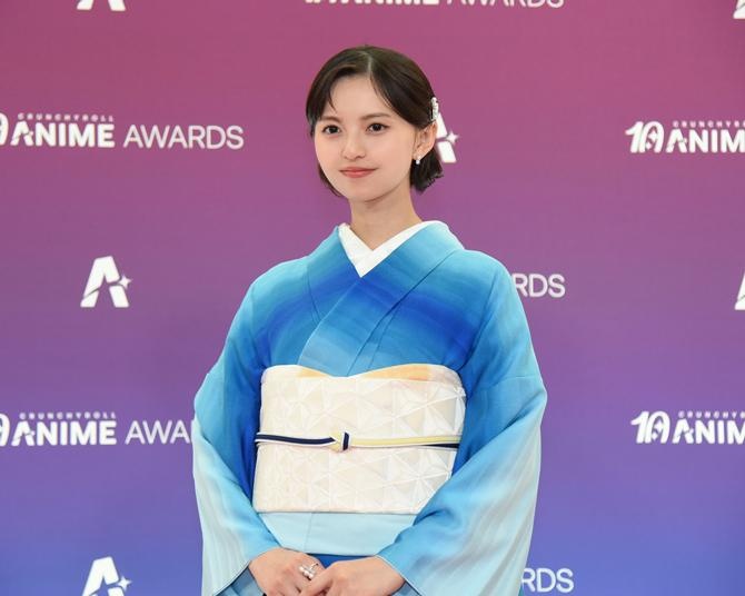 齋藤飛鳥が鮮やかな着物姿で“アニメの祭典”に登壇！西野七瀬、えなこ、有村架純ら豪華ゲストも駆けつけた「クランチロール・アニメアワード 2026」フォトコール