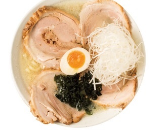 栃木　見た目と味のギャップ萌え！オンリーワンの塩ラーメン