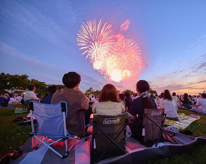 花火大会に持って行きたいコールマンの便利アイテムを紹介！“スマートで快適”な最新花火観賞スタイルはコレだ