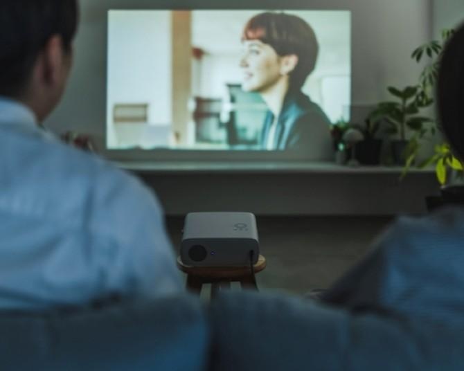 夏休みはおうちで映画鑑賞を！ウォーカープラス編集部がおすすめする暑い季節の「自宅映画館計画」アイテム